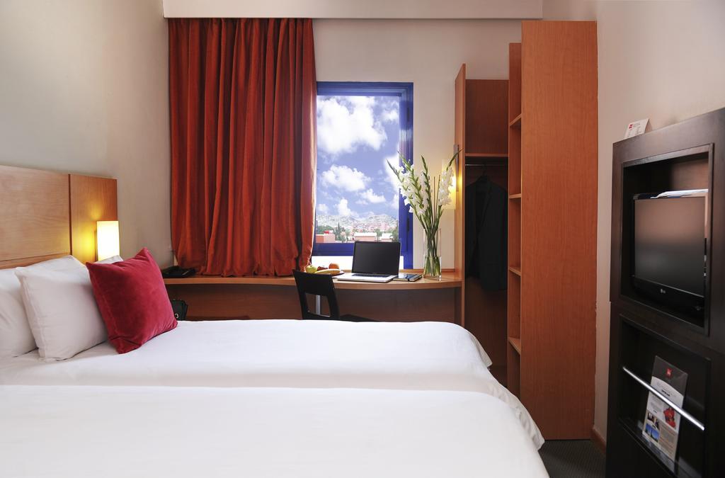Hotel Ibis Tanger Free Zone Gzennaïa Zewnętrze zdjęcie